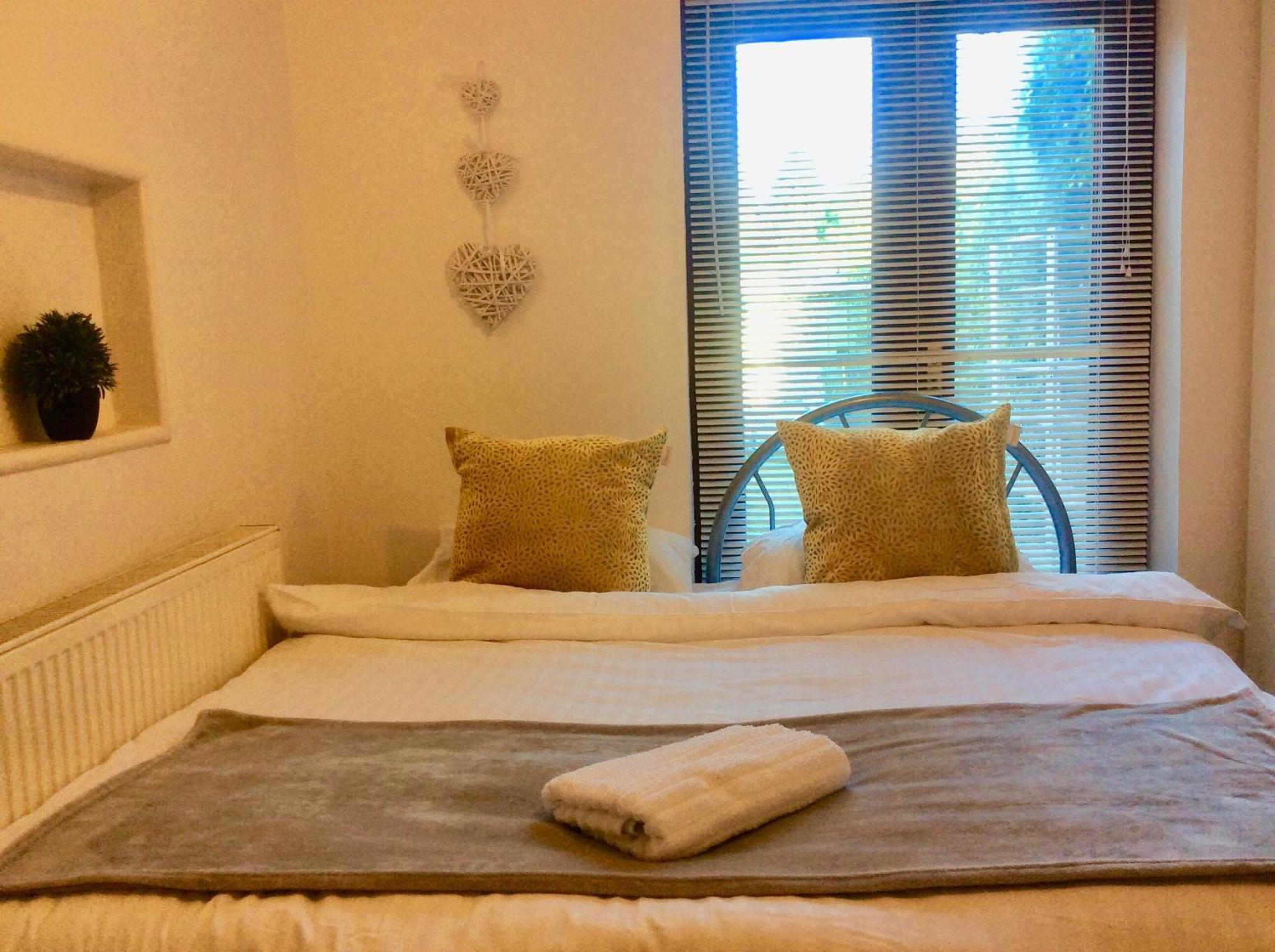 Bed and Breakfast Gateway House Дидкот Экстерьер фото