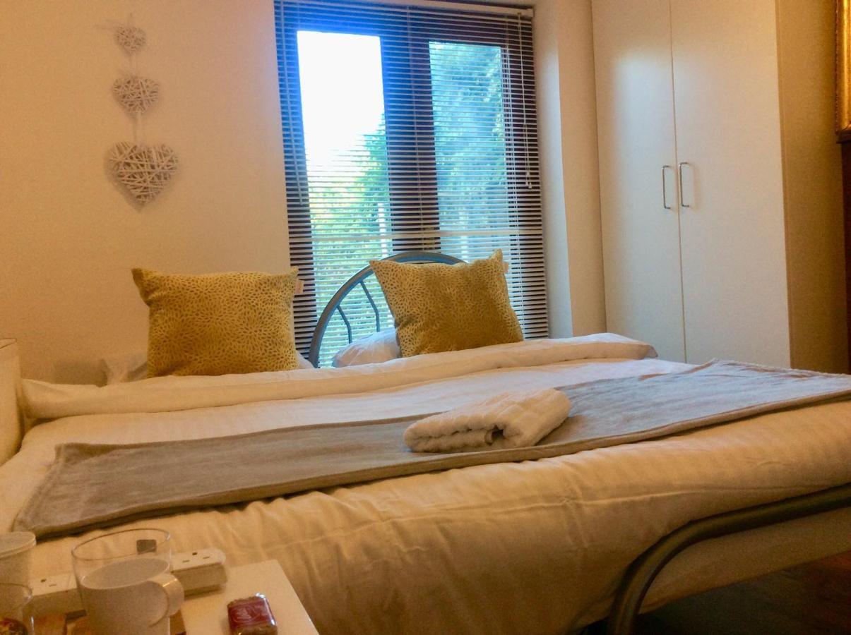 Bed and Breakfast Gateway House Дидкот Экстерьер фото